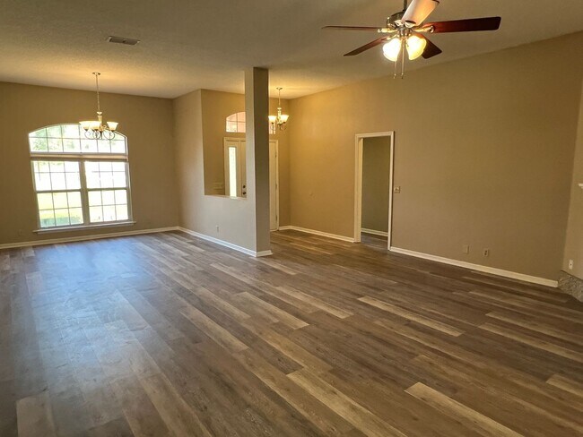 Photo - 25% off of 2nd month's rent with a 24 mont...