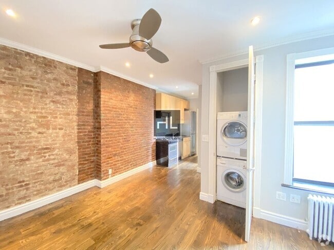 Building Photo - Prince Street Rental