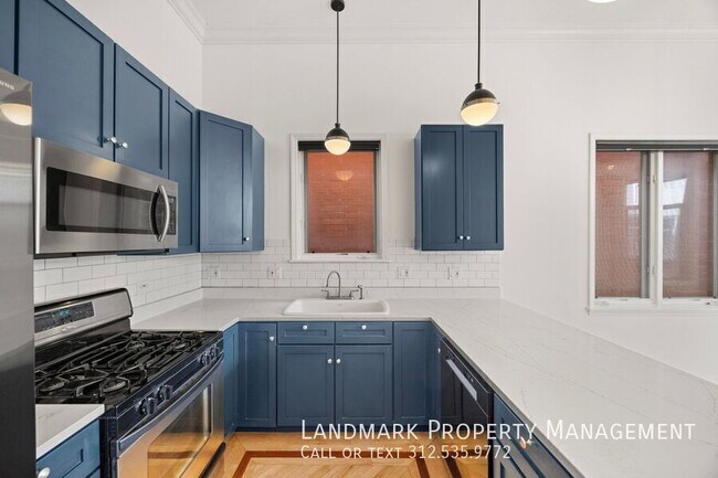 Photo - 1755 N Artesian Ave Unit Unti 3