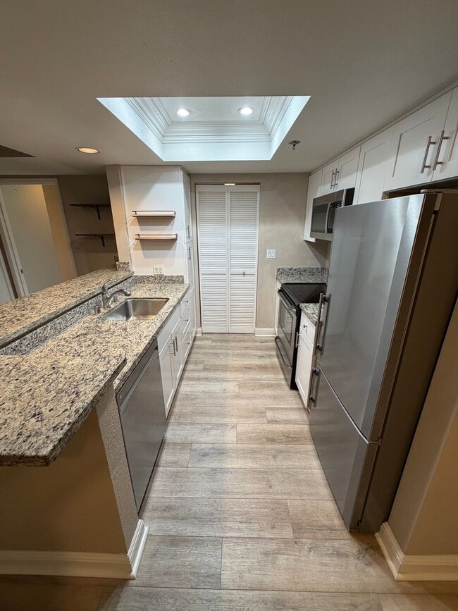 Photo - 2 Bed 2 Bath Condo In Walnut Creek W/ Garage Unidad 321