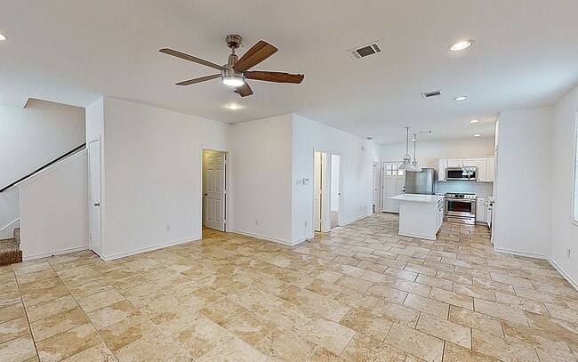One Block to A&M! Kyle Field walking distance! Newly remodeled, all appliances, 5 bd/4 bth across...