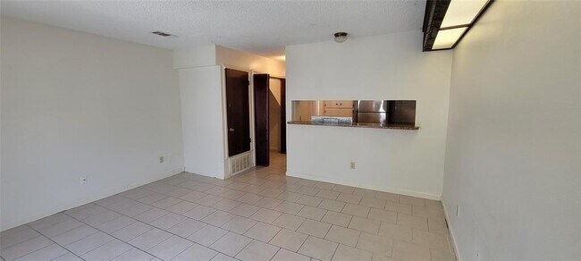 Photo - 1221 Hopkins St Unit 7
