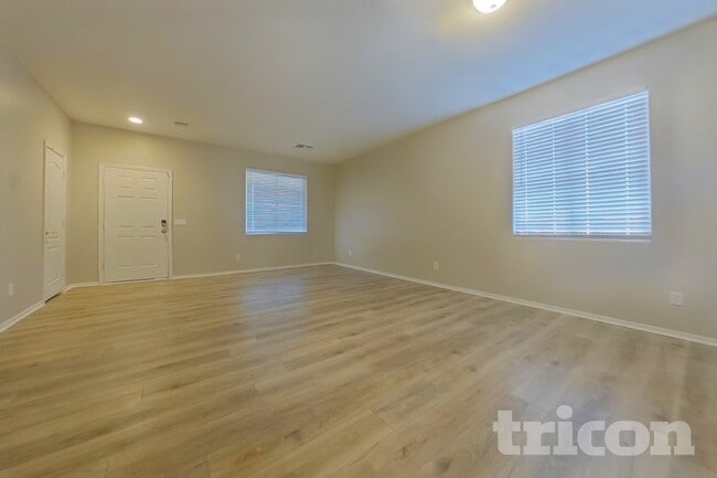Photo - 7022 W Carson Rd