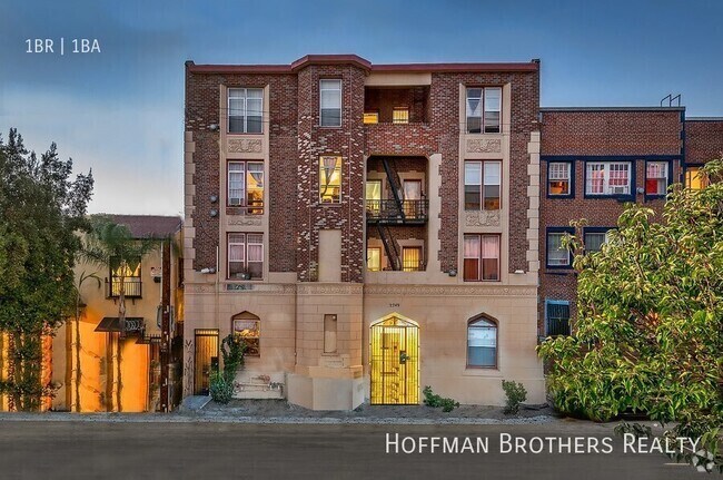Building Photo - 2749 San Marino St Unit 25A Rental