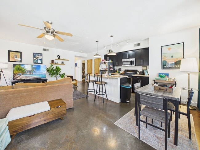 Photo - 1112 Porter St Unit Apt A