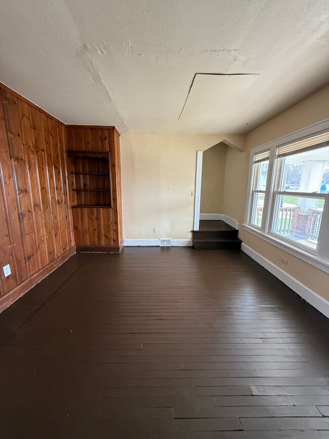 Photo - Collinwood Single Home Water/sewer included