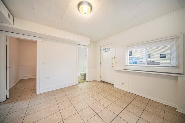 Photo - 401 Pauline Blvd Unidad Cottage