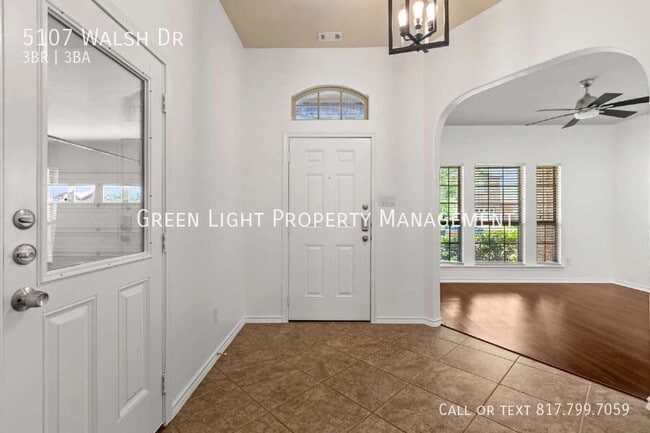 Photo - 5107 Walsh Dr