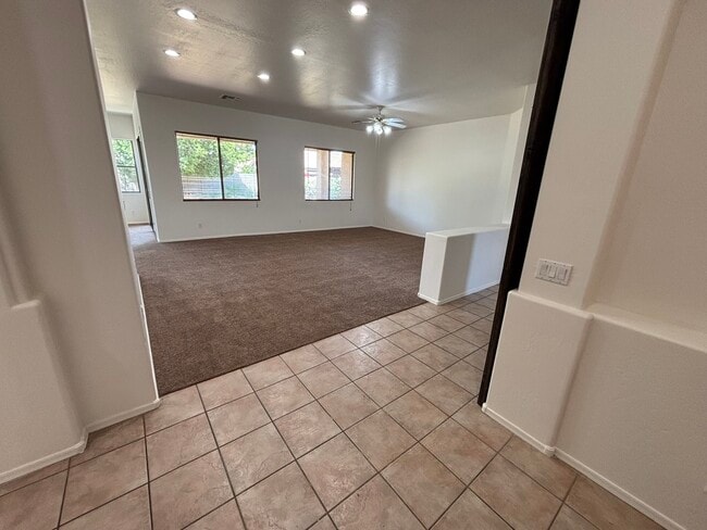 Photo - 2120 E Flintlock Way