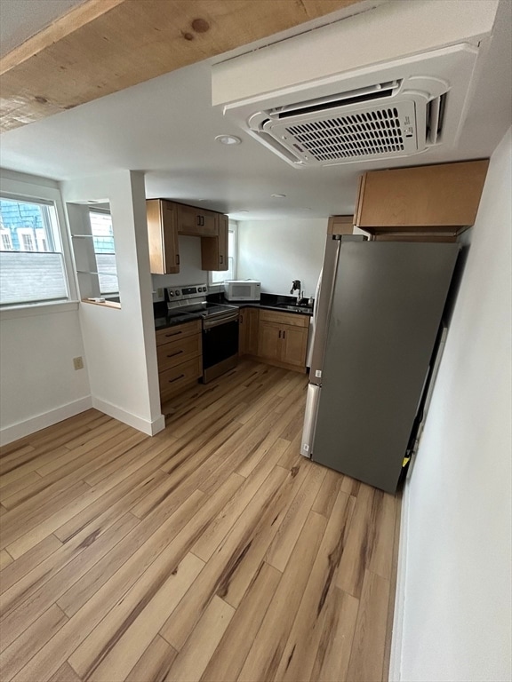 Building Photo - 11 Middle Unit A