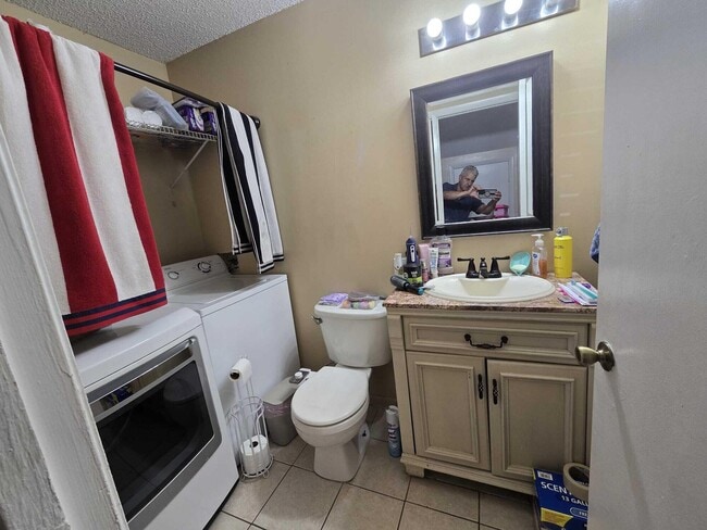 Photo - 5204 Bayside Dr