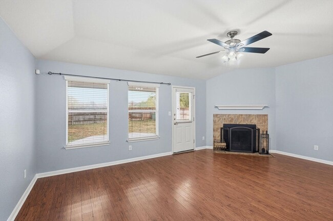 Photo - Freshly Painted Spacious 4 Bedroom!