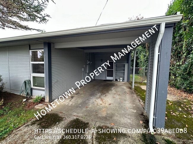 Photo - 613 Primrose Ln SE