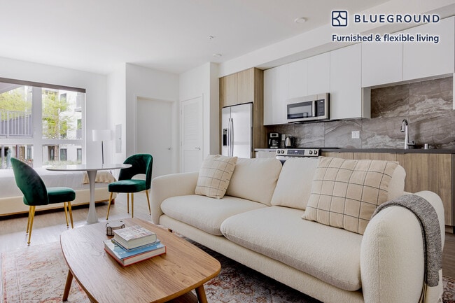 Building Photo - 511 S Harbor Blvd Rental