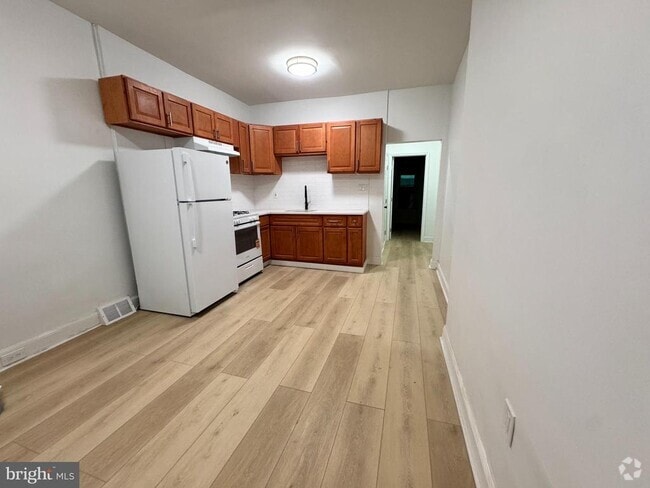 Building Photo - 2535 S 8th St Rental