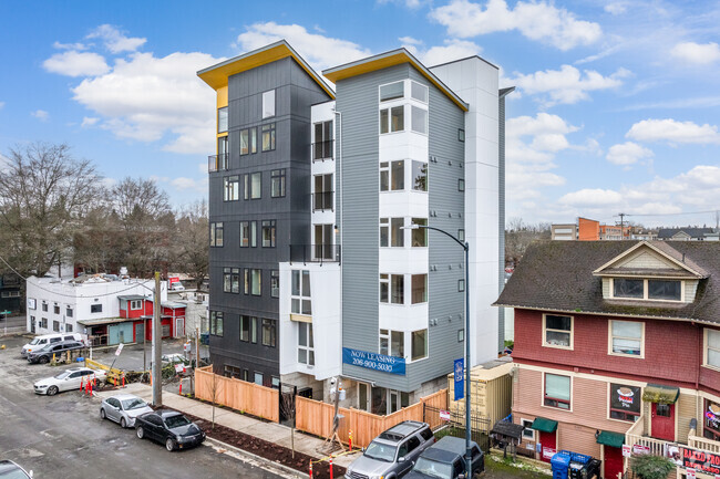 Building Photo - Hanford Studios Rental