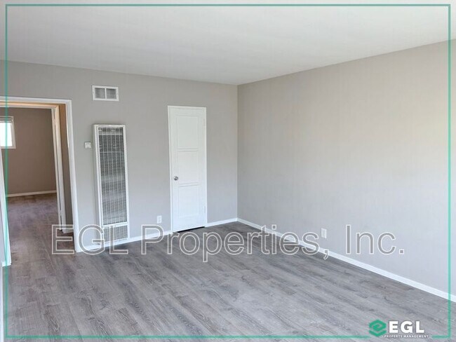 Photo - 7057 1/4 West Manchester Ave