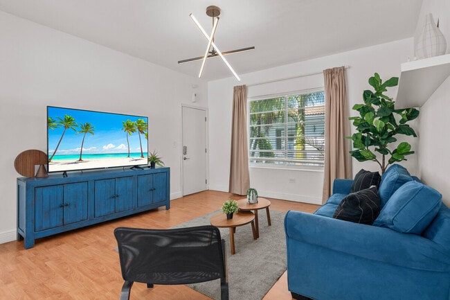 Photo - 1335 Lincoln Rd Unidad SI ID1540545P