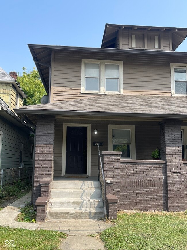 Building Photo - 4212 E Washington St Rental