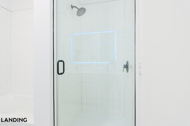 Photo - 2623 Keene St Unidad 591