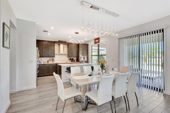 3244 Dunning Dr