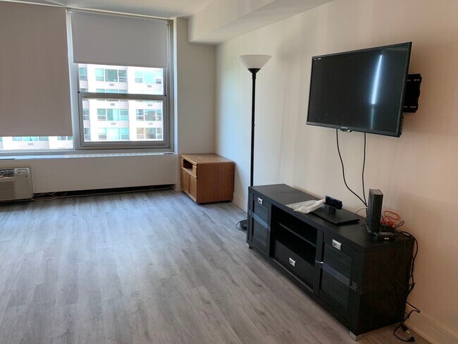 Photo - 3600 N Lake Shore Dr Unidad 1723