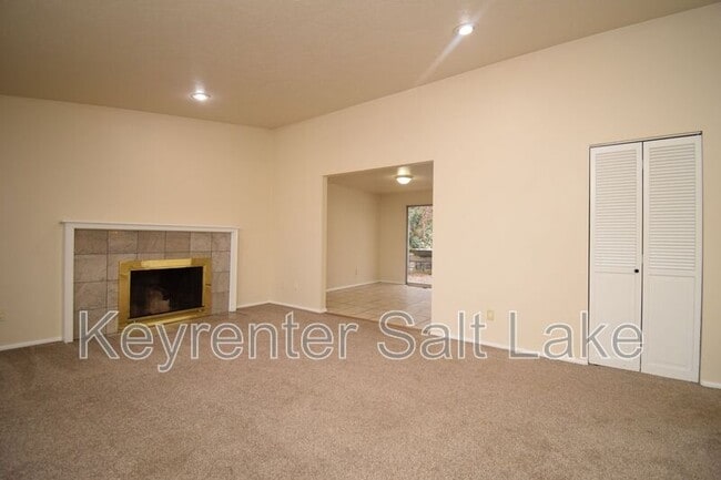 Photo - 788 David Way