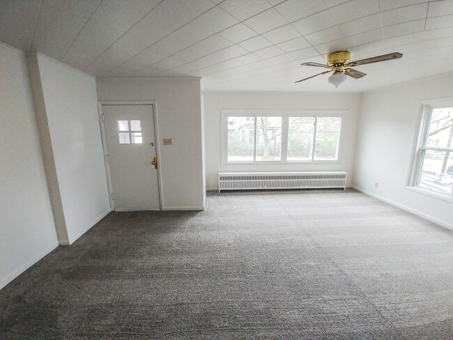 Living Room - 2527 Reed St Unit 2527