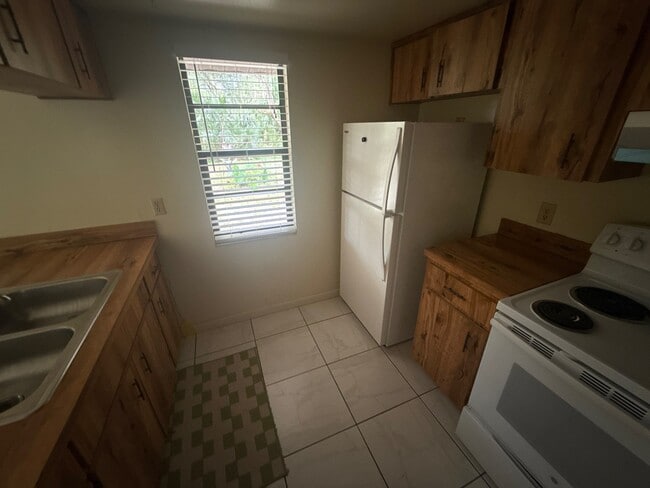 Photo - 10939 W Gem St Unit B