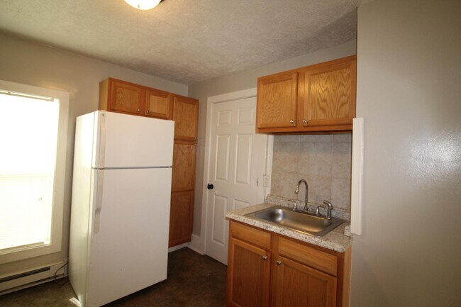 Photo - 819 Douglas St NW