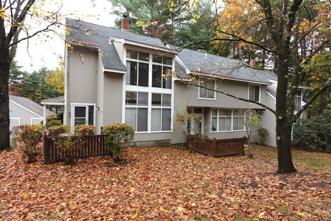 Photo - 17 Pepperidge Ct Unit 17