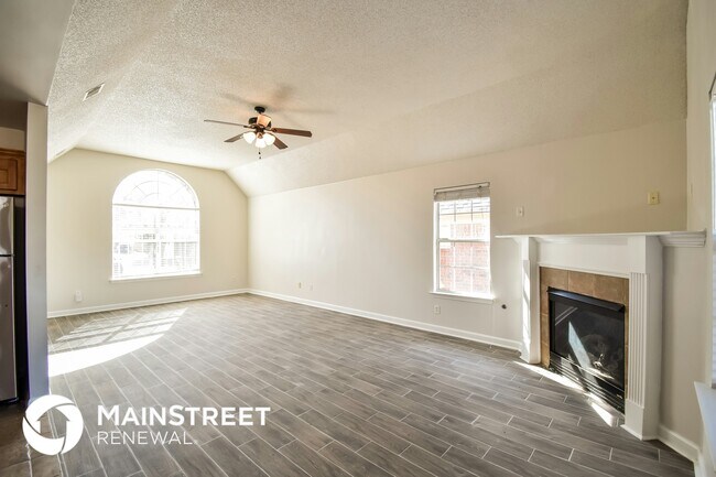 Photo - 1116 Warwick Pl