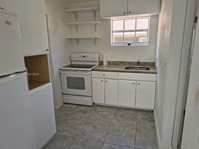 Photo - 230 NW 64th St