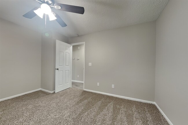 Photo - 5 Regency Ct