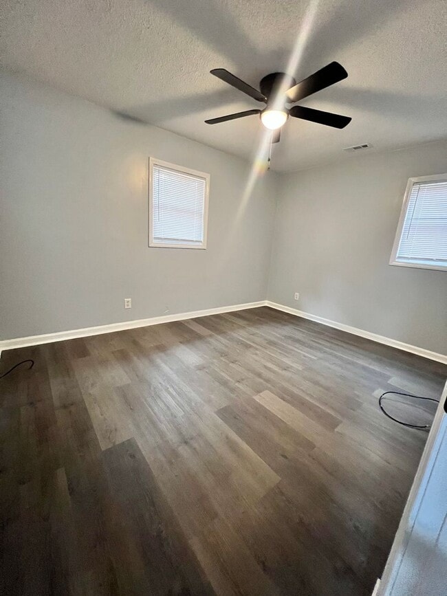 Photo - Charming Single-Family Home with Fenced in Backyard!