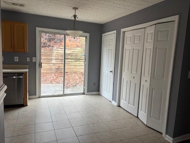 Photo - 408 Spring Head Dr SE