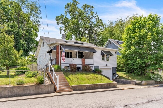 Photo - 2 Bed 1 Bath in Rochester, PA