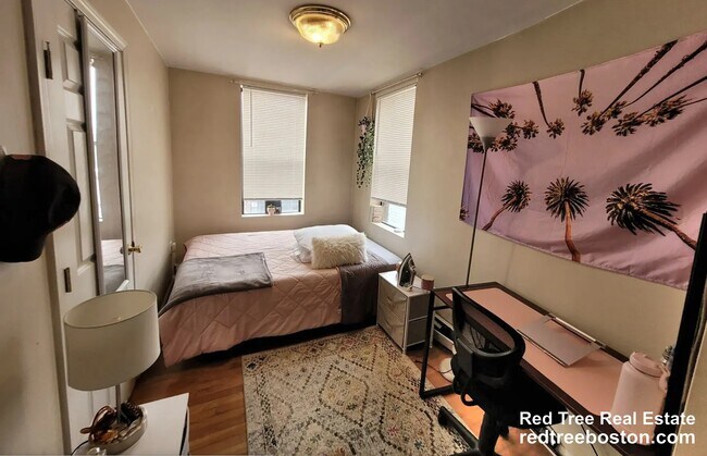 44 Joy St Unit 10