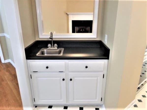 Photo - 222 Flagstar Ct