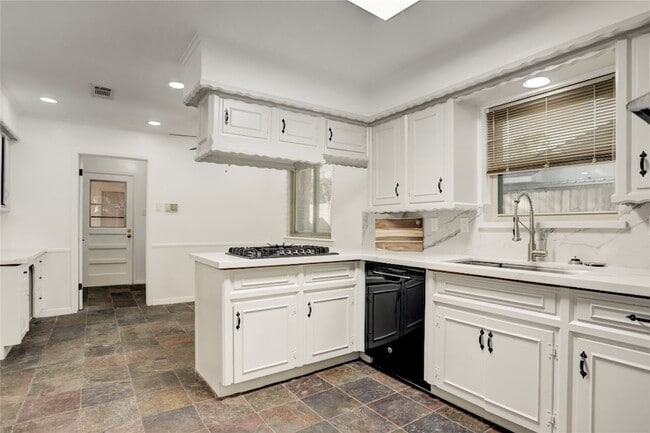 Photo - 5735 Wigton Dr