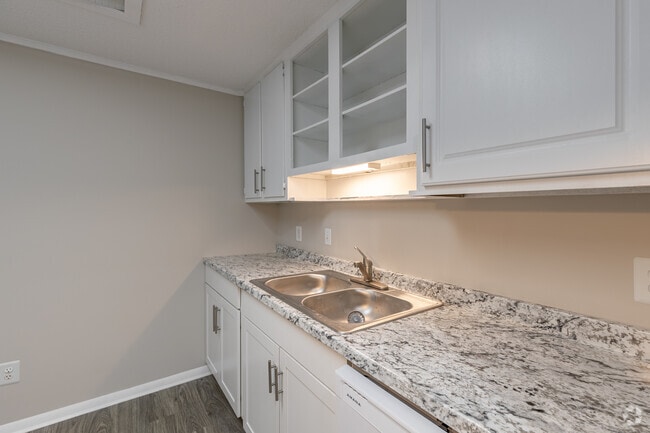 2BR, 1BA - 864SF
