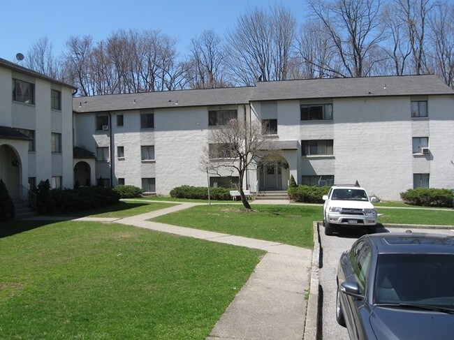 Photo - The Gardens at Mount Kisco