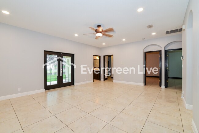 Photo - 1311 Banbridge Drive
