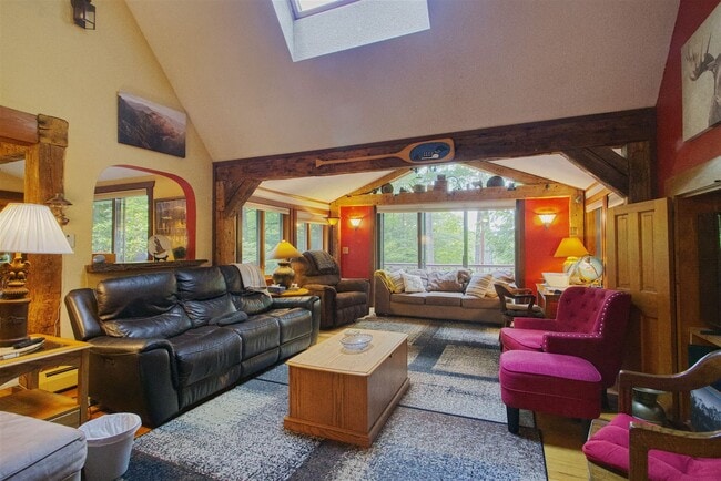 Photo - FURNISHED Private 3 Bed Winter *Seasonal Rental* - 6 month term available 11/1/26 - $3290/mo