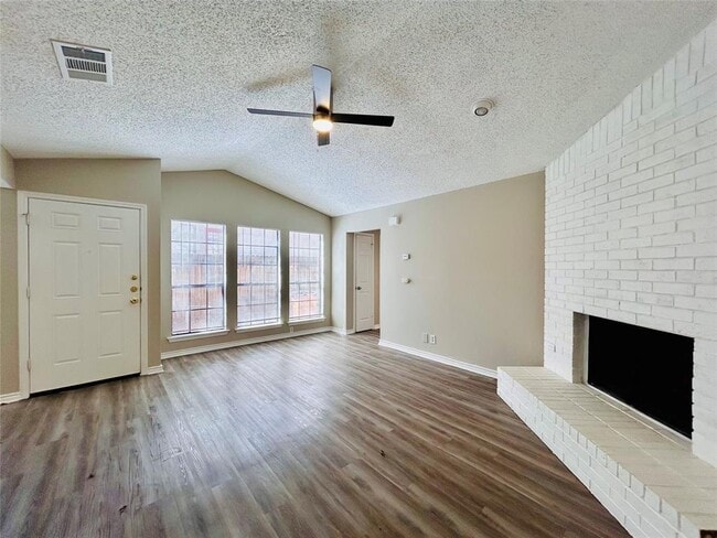 Photo - 9400 Kempler Dr