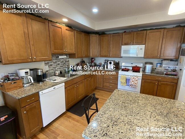 Photo - 21 Gilman St