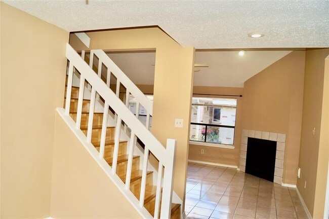 Photo - 4230 Hawk Meadow Dr