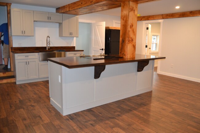 Photo - 64-66 Eastford Rd Unit 64