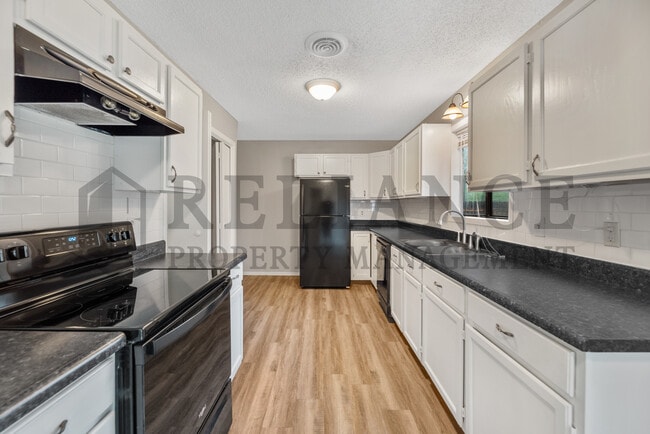 Photo - 2322 S Vine St