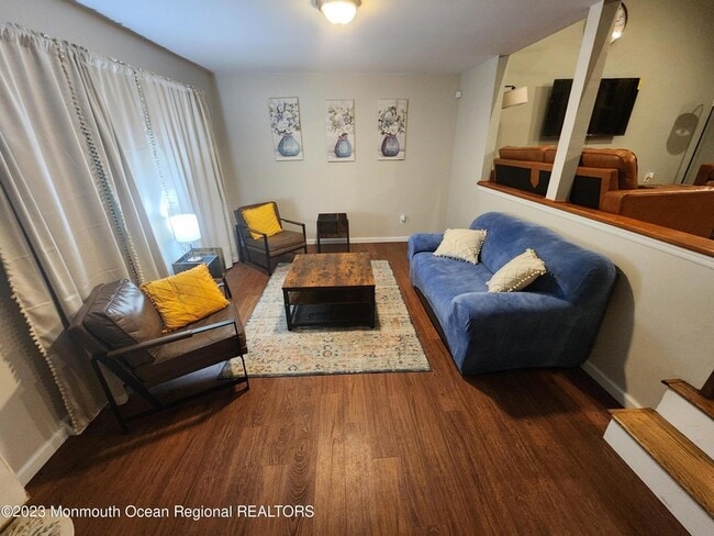 Photo - 26 Lincroft Ave